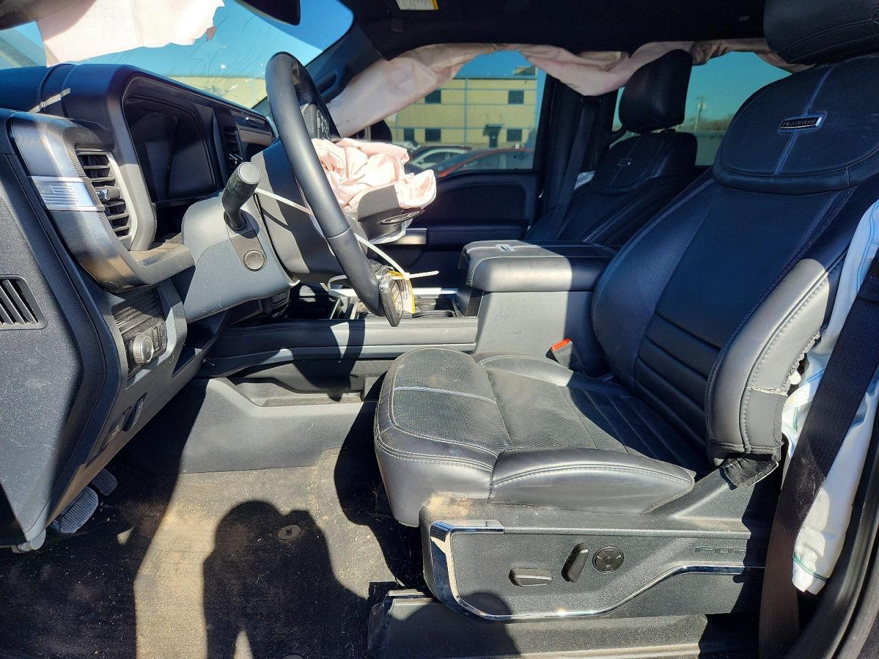 2025 Ford F250 Super Duty - Фото 7
