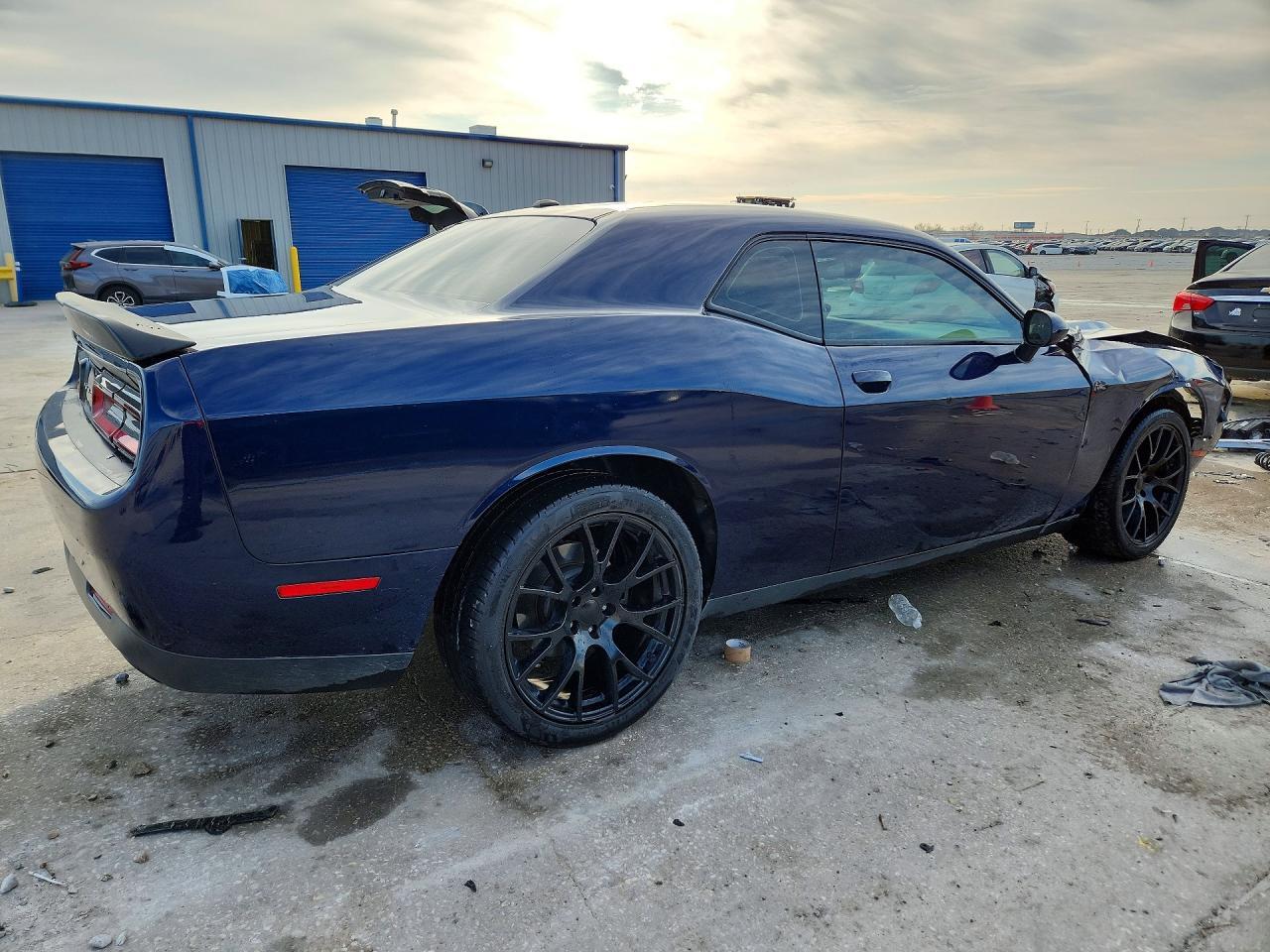 2016 Dodge Challenger Sxt - Фото 3
