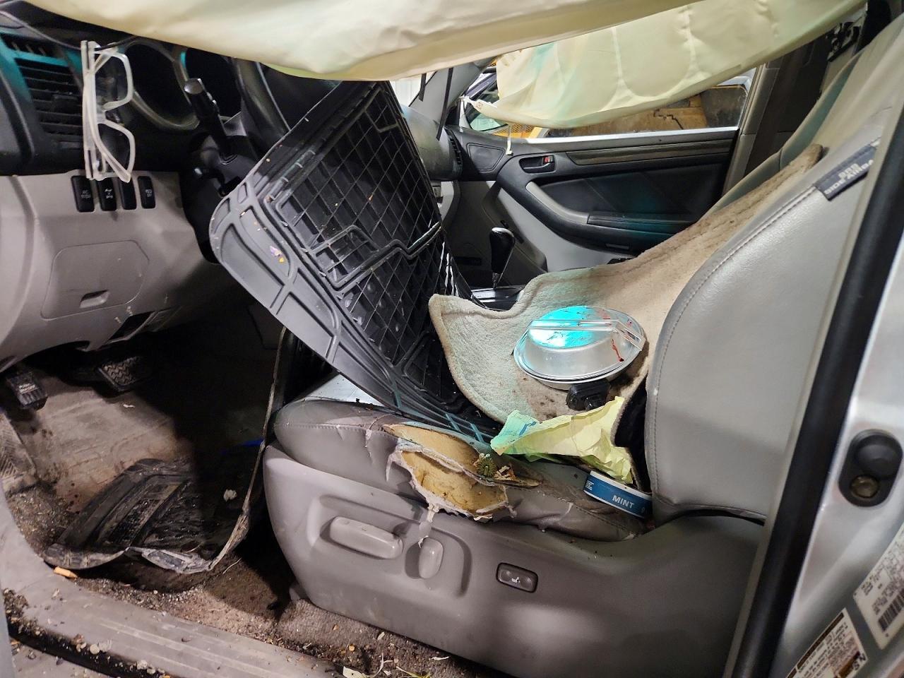 2004 Toyota 4Runner Limited - Image 7