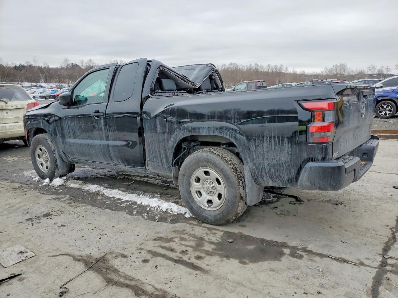 2025 Nissan Frontier S - Image 2