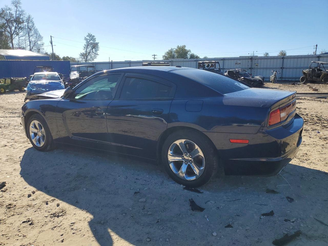 2013 Dodge Charger Sxt - Фото 2