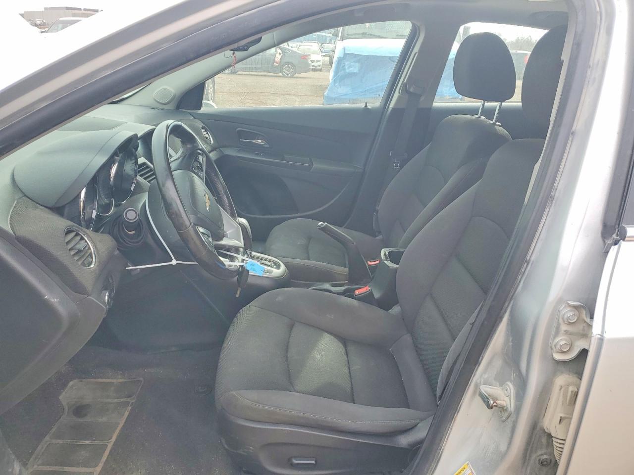 2014 Chev Cruze - Фото 7