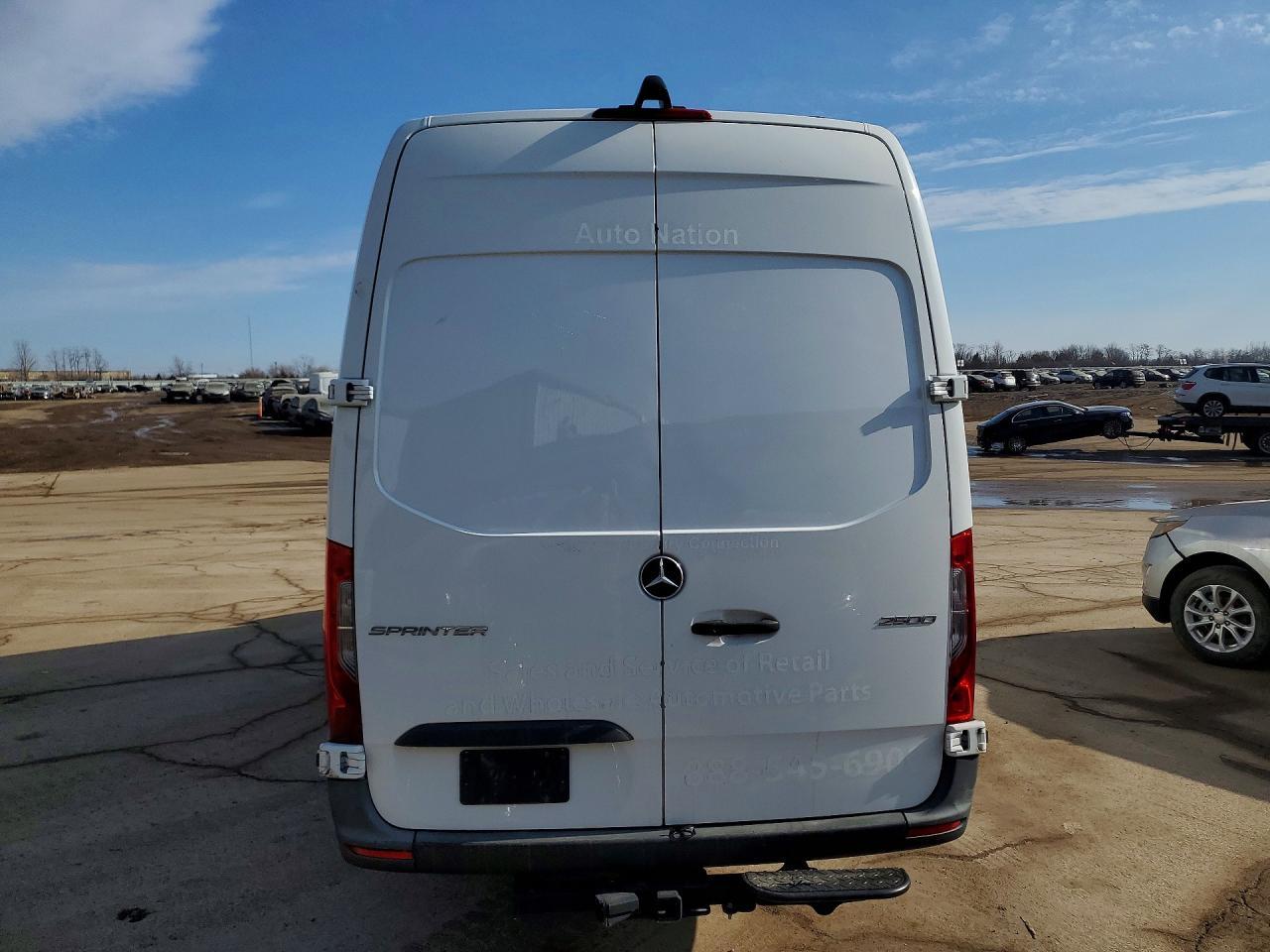 2021 Mercedes Benz Sprinter 2500 Delivery Van - Фото 6