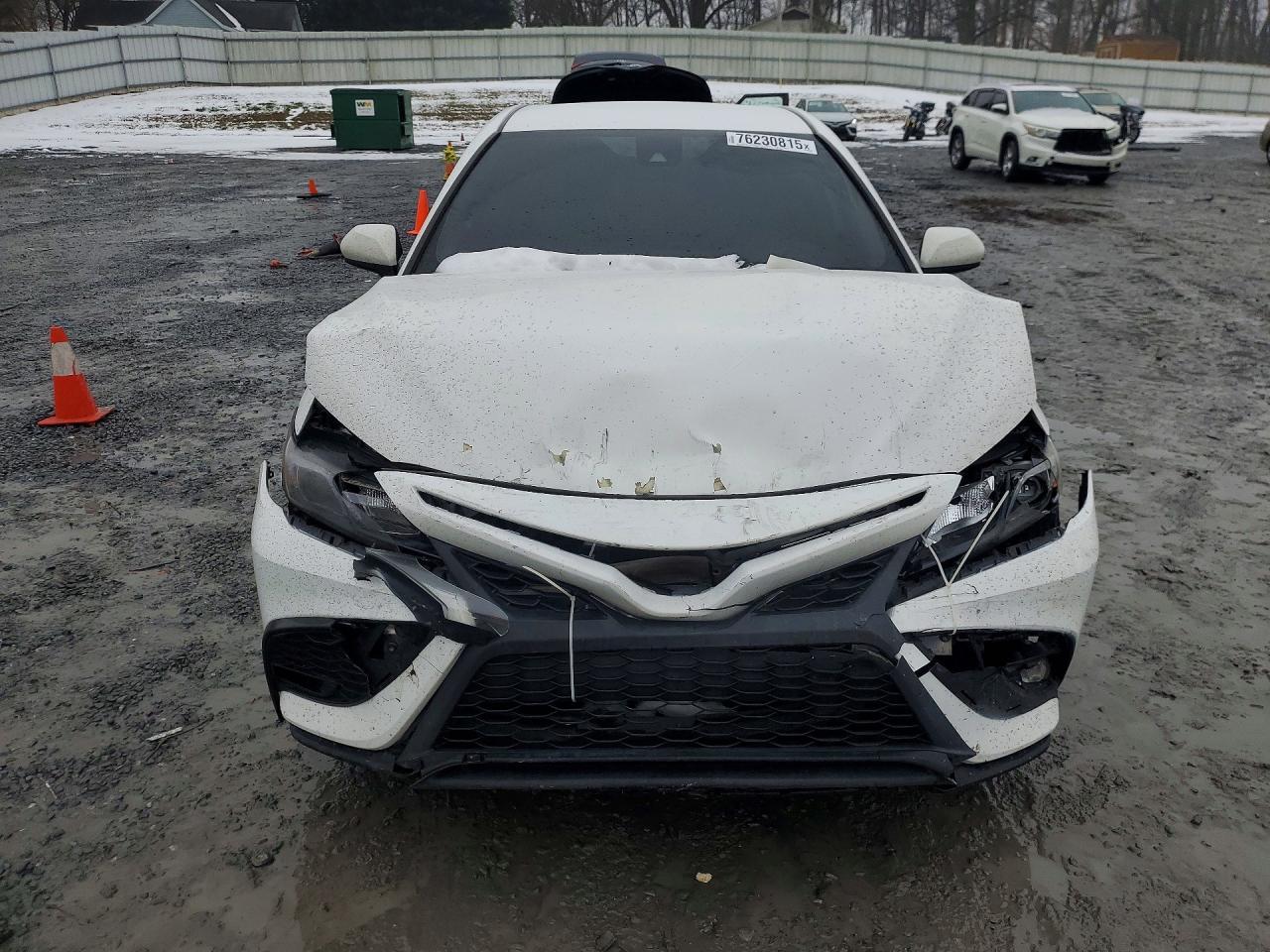 2021 Toyota Camry Se - Фото 5