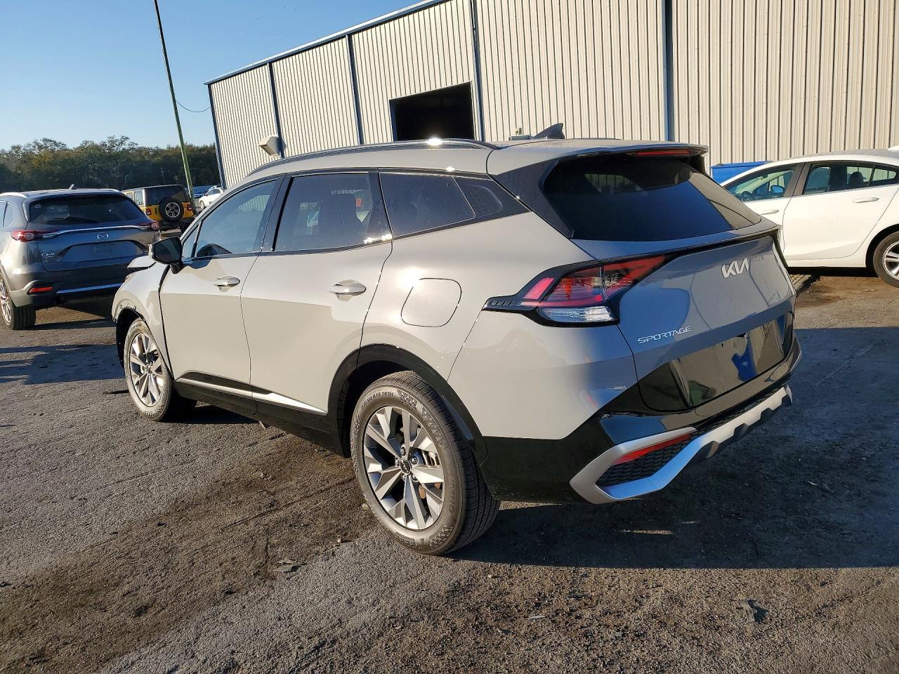 2025 Kia Sportage Sx - Image 2