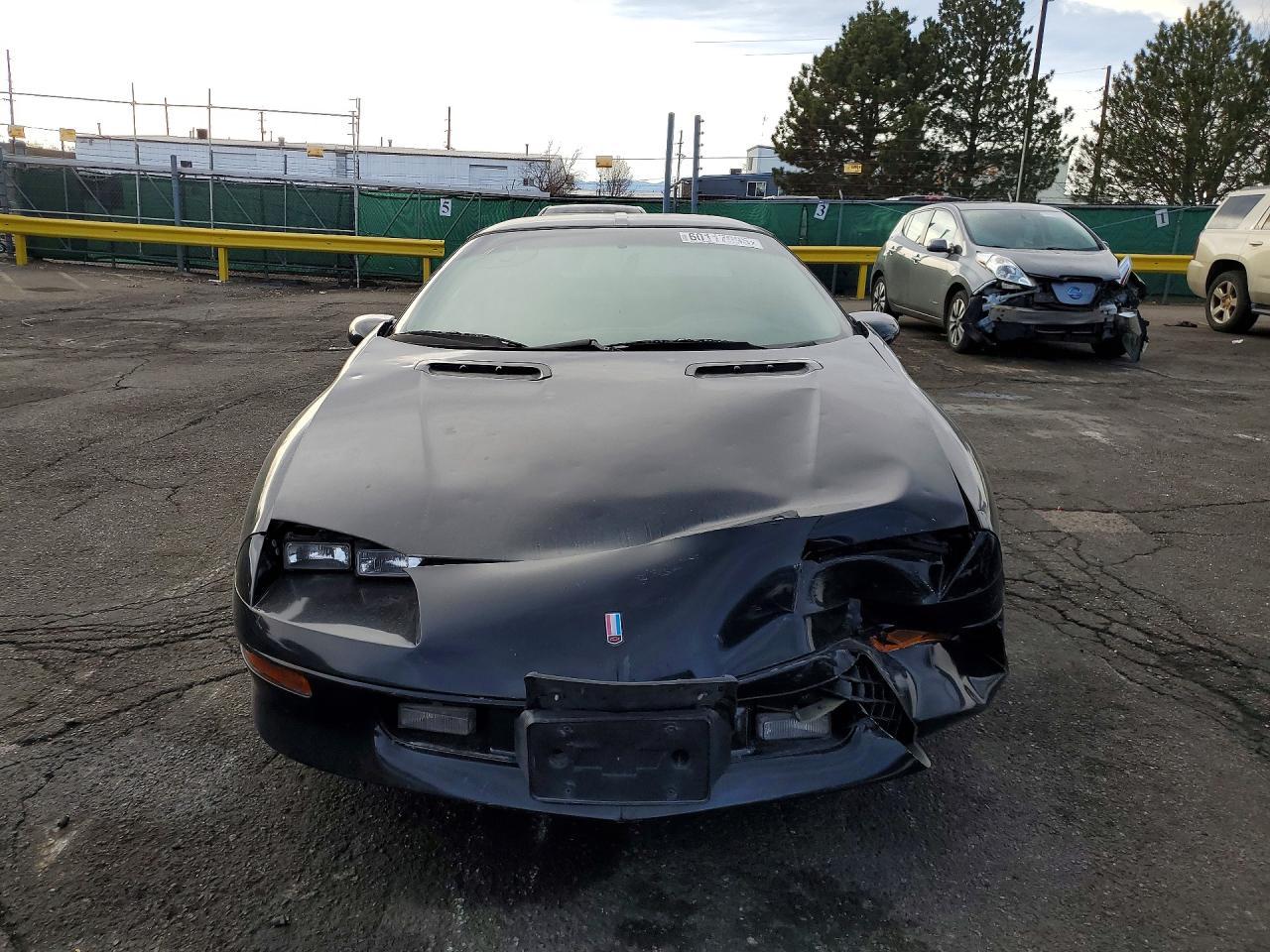 1997 Chevrolet Camaro Base - Фото 5