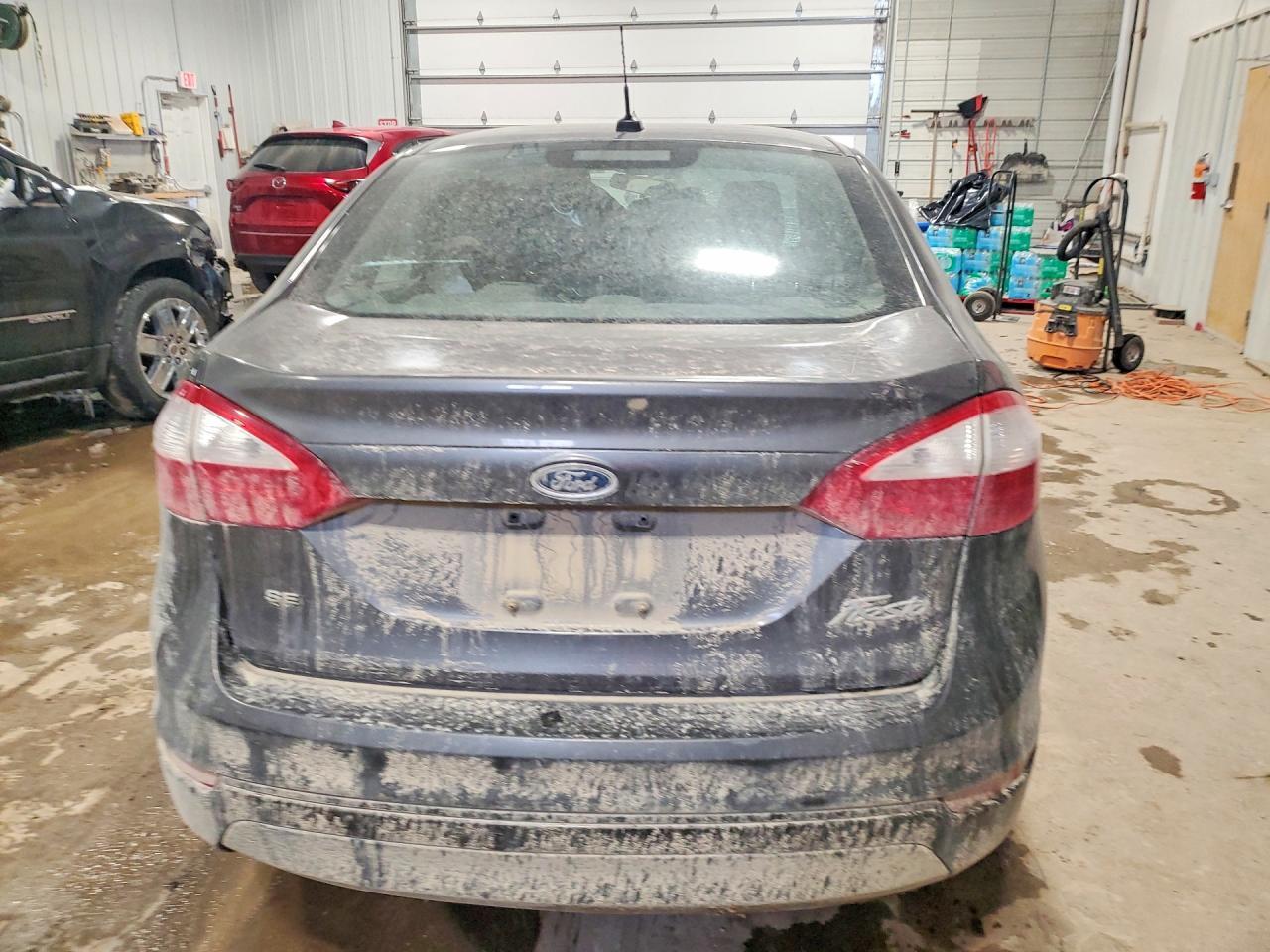 2017 Ford Fiesta Se - Image 6