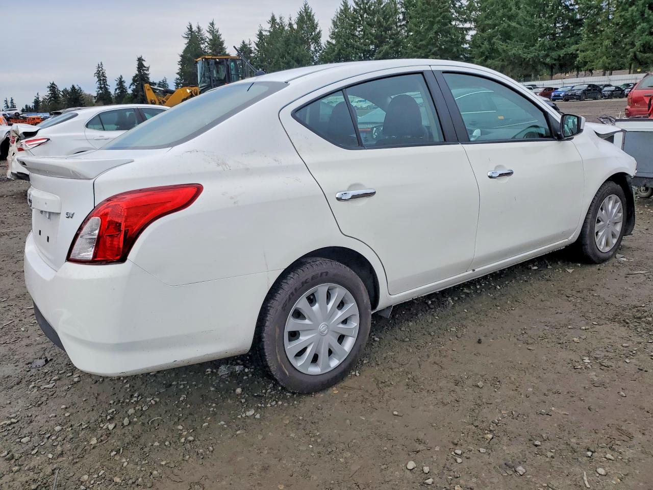 2019 Niss Versa Sv - Фото 3