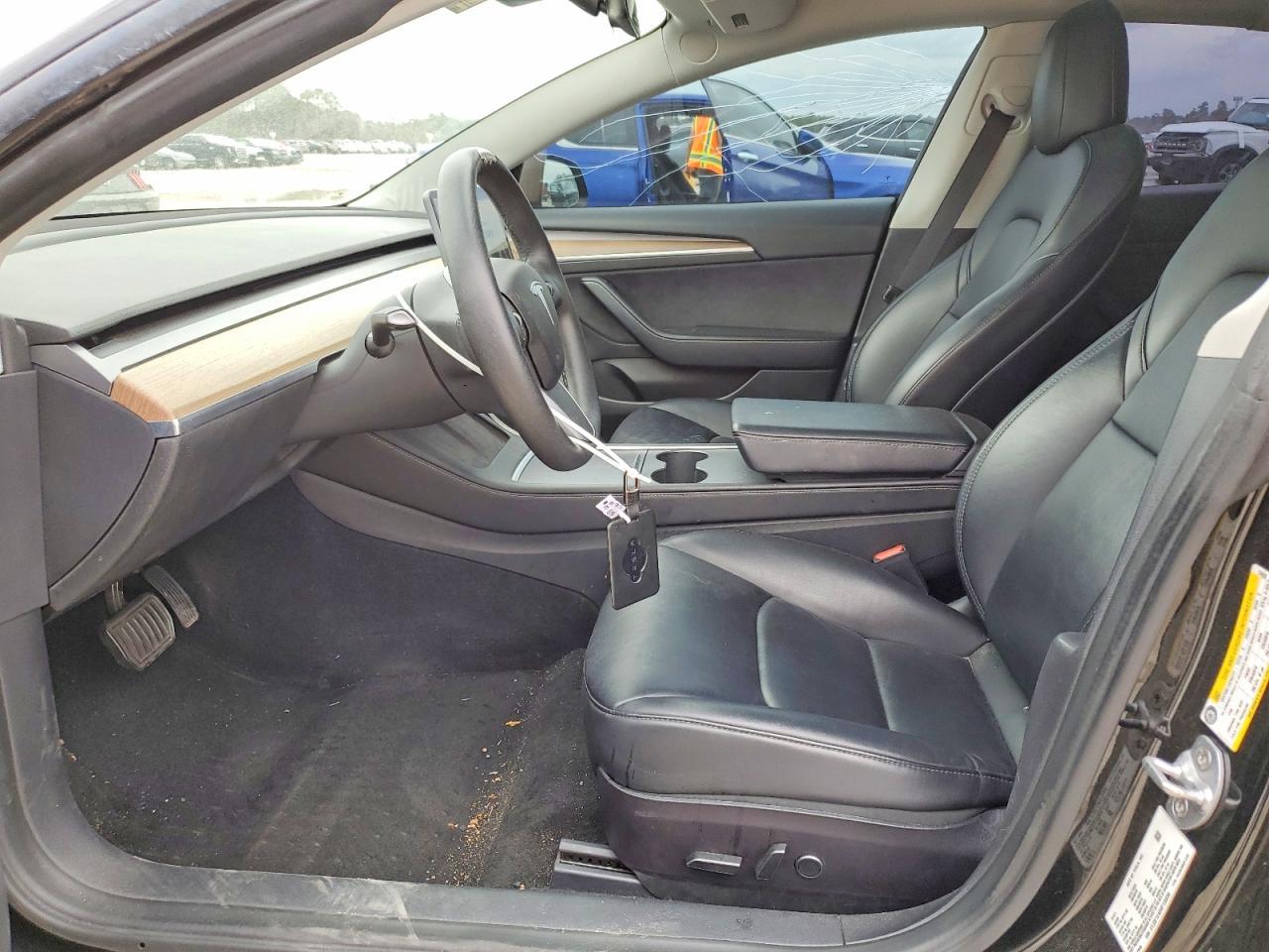 2022 Tesla Model 3 - Фото 7
