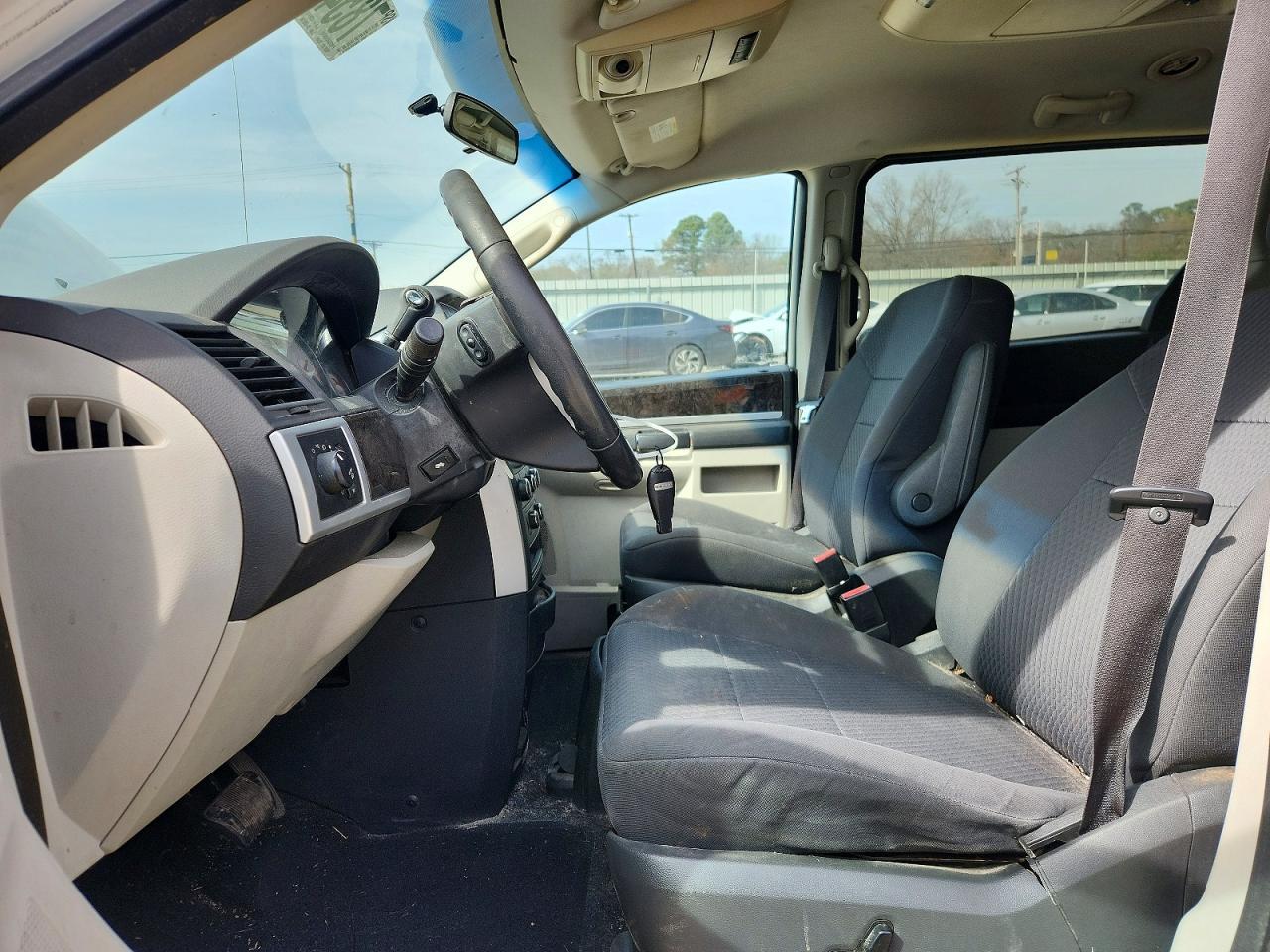 2010 Dodg Grand Caravan Sxt - Image 7