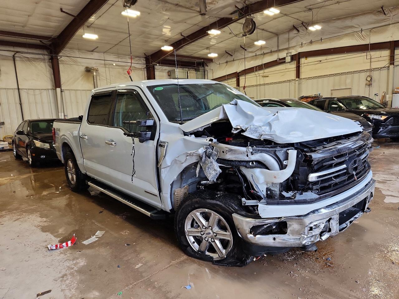 2025 Ford F150 Xlt - Фото 4