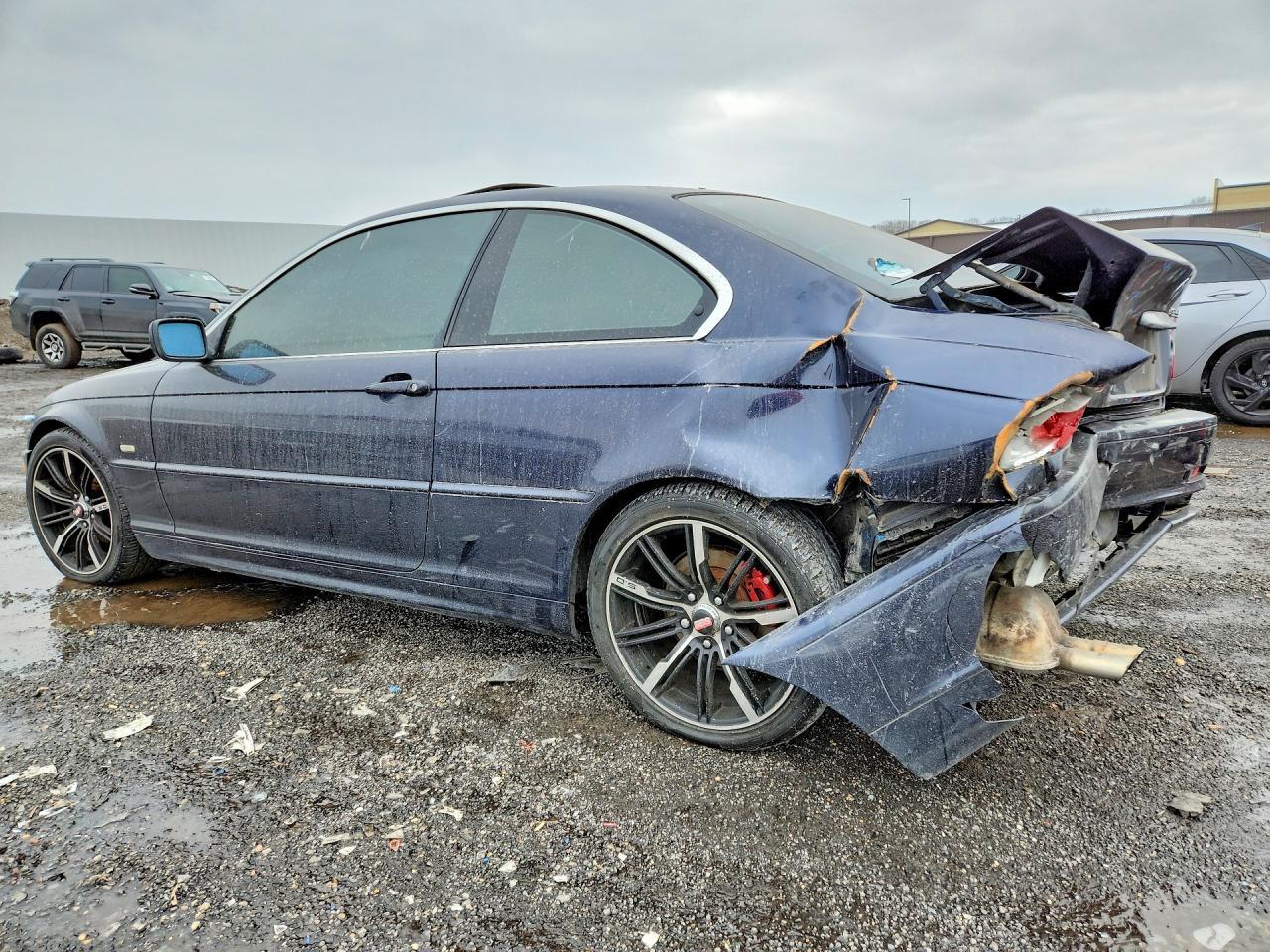 2002 BMW 325 Ci - Image 2