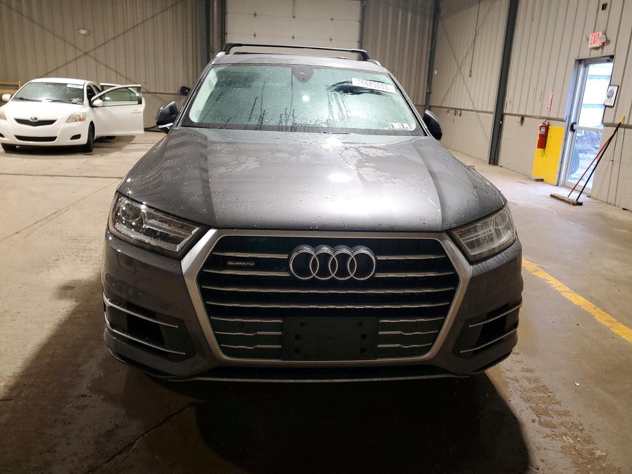 2018 Audi Q7 Premium Plus - Image 5