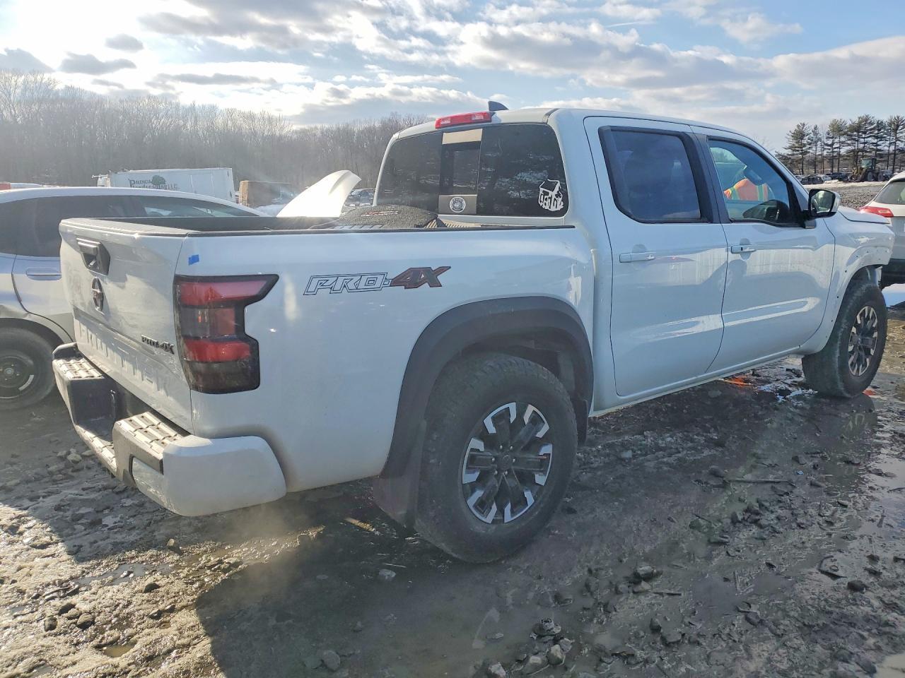 2023 Nissan Frontier Pro-4X - Фото 3