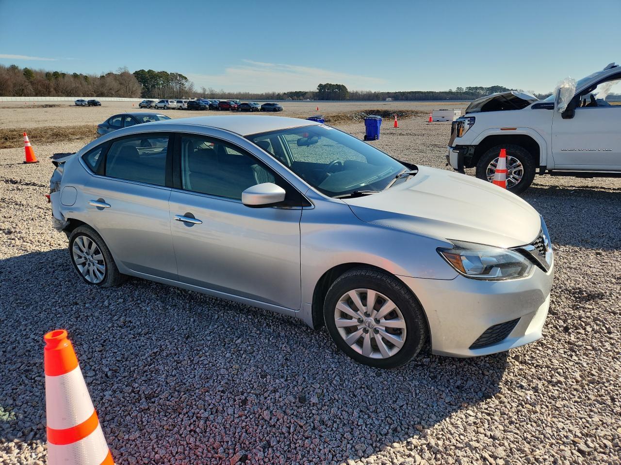 2016 Nissan Sentra S - Фото 4