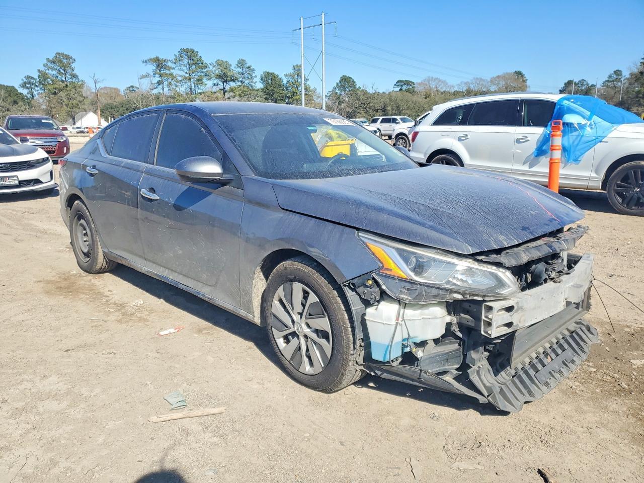 2020 Nissan Altima S - Image 4