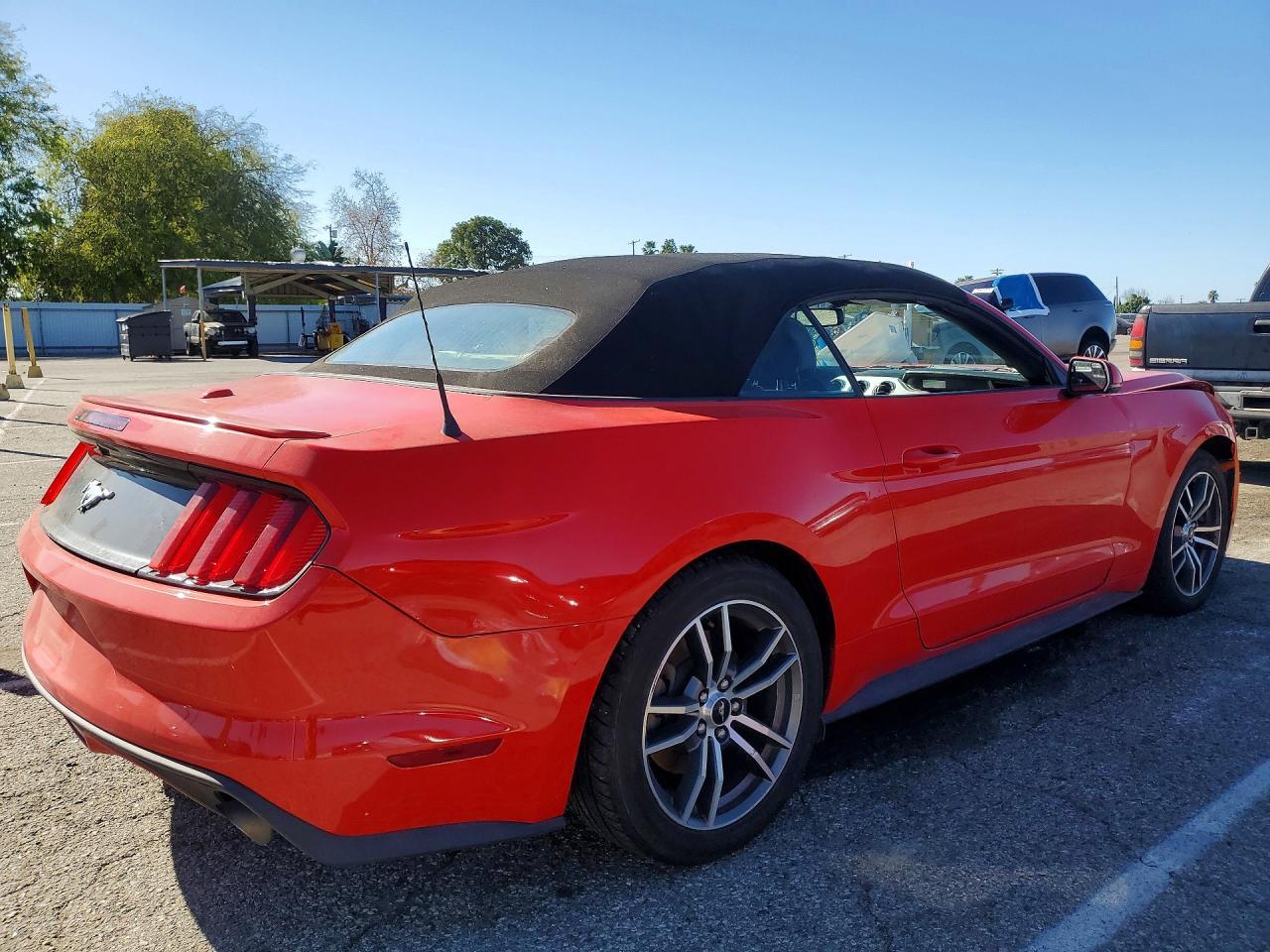 2017 Ford Mustang - Фото 3