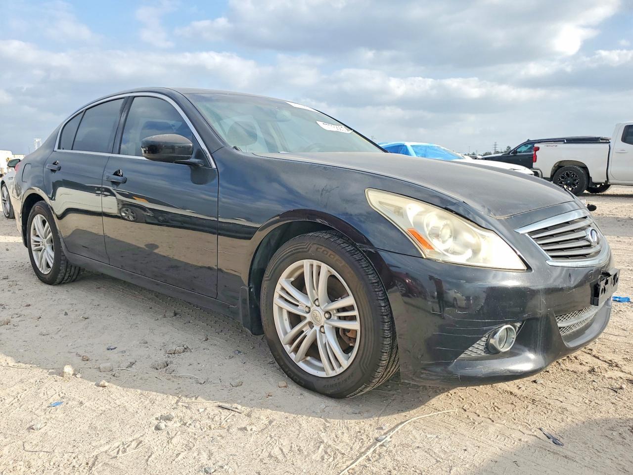 2011 Infiniti G37 - Фото 4