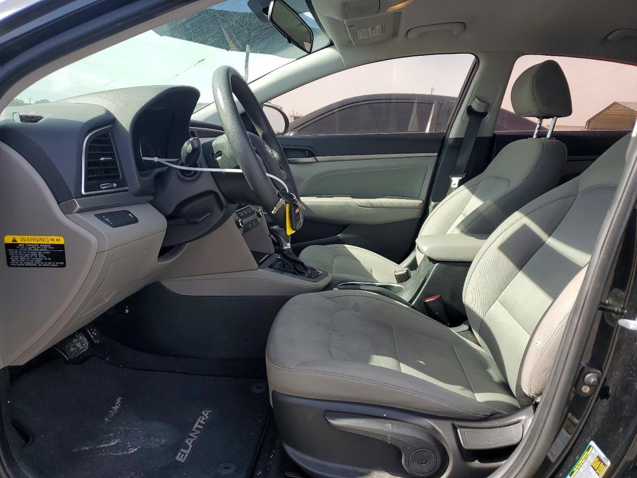 2017 Hyundai Elantra - Фото 7