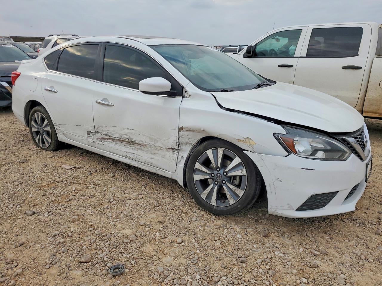 2019 Nissan Sentra S - Фото 4