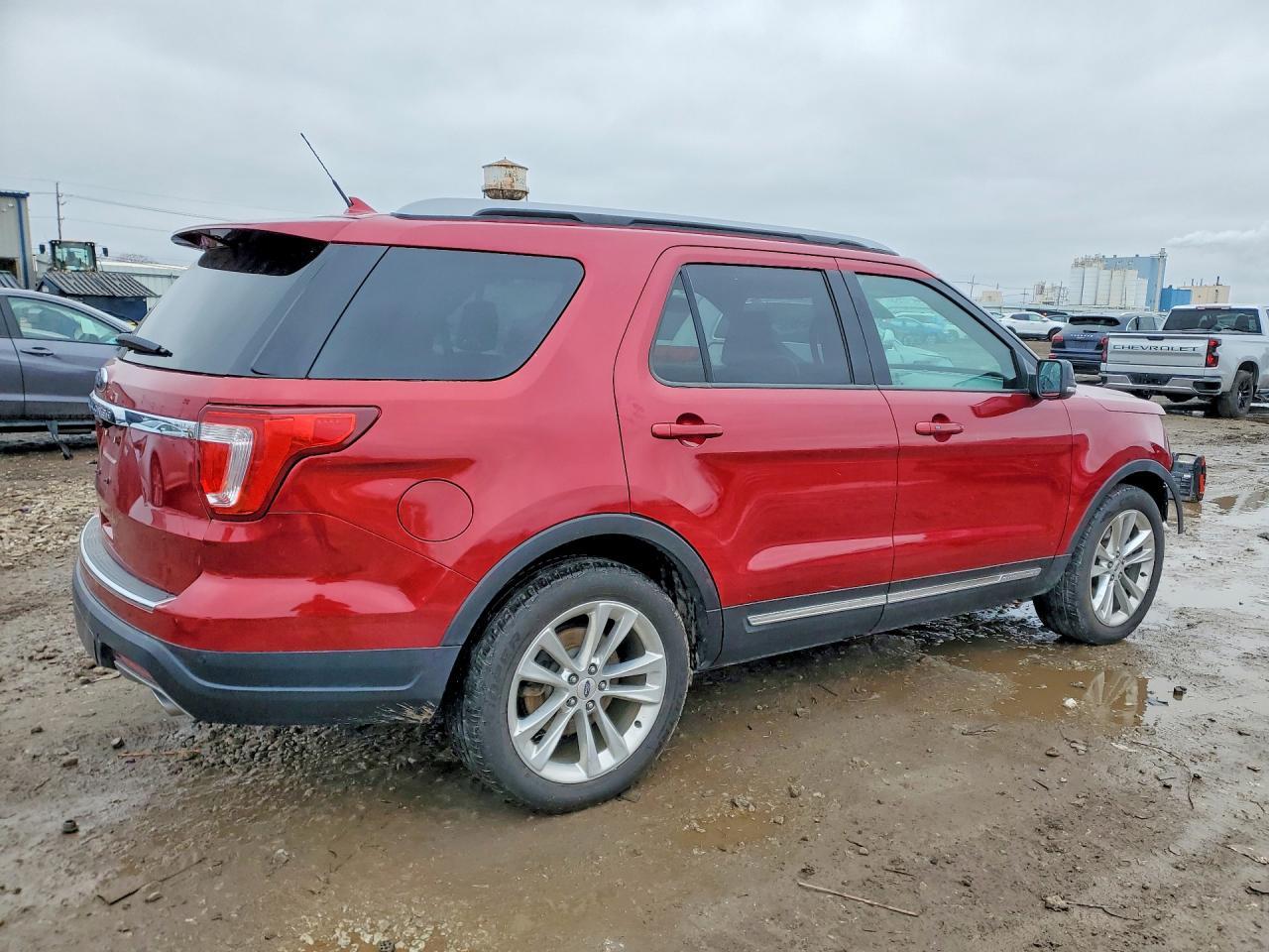 2018 Ford Explorer Xlt - Фото 3