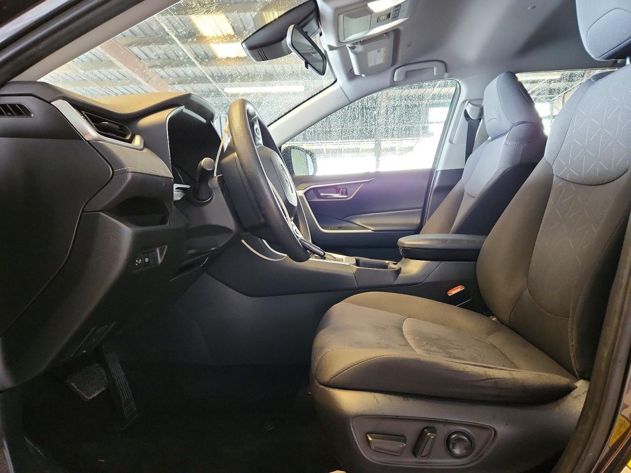 2024 Toyota Rav4 Xle - Image 7