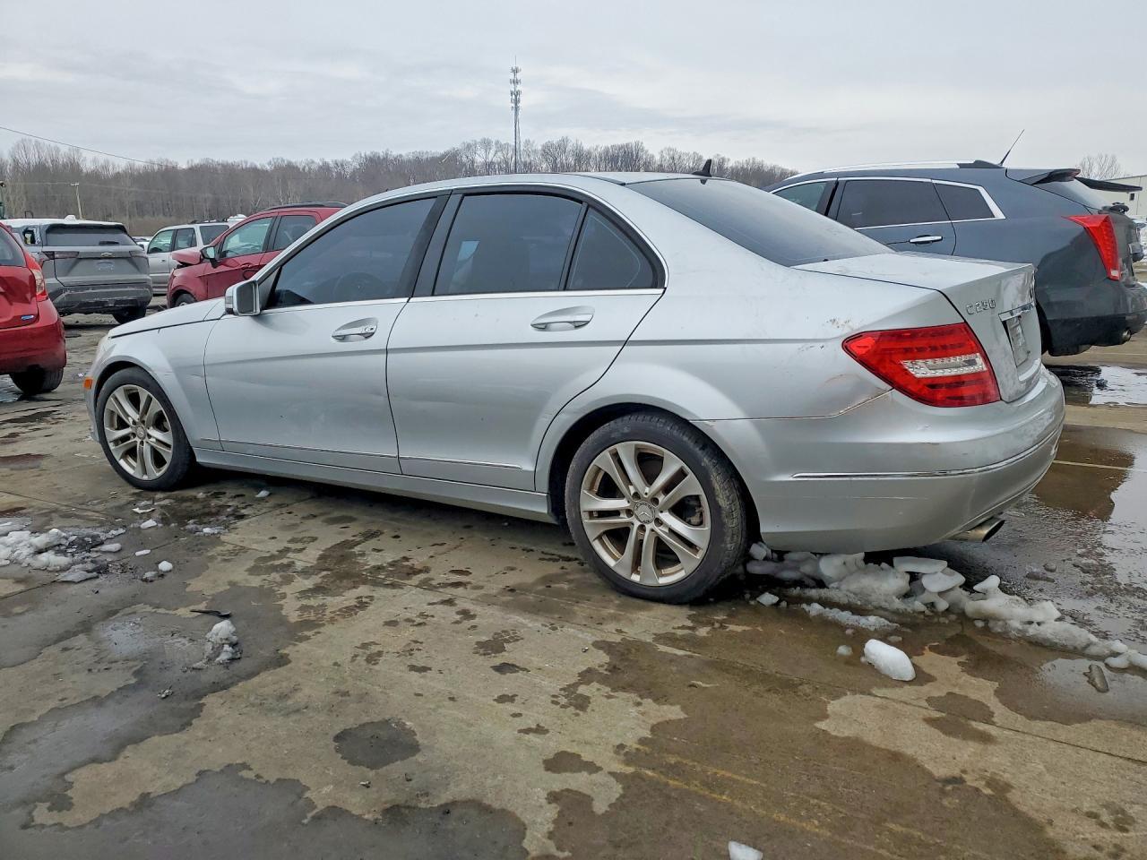 2013 Mercedes-Benz C 250 - Фото 2