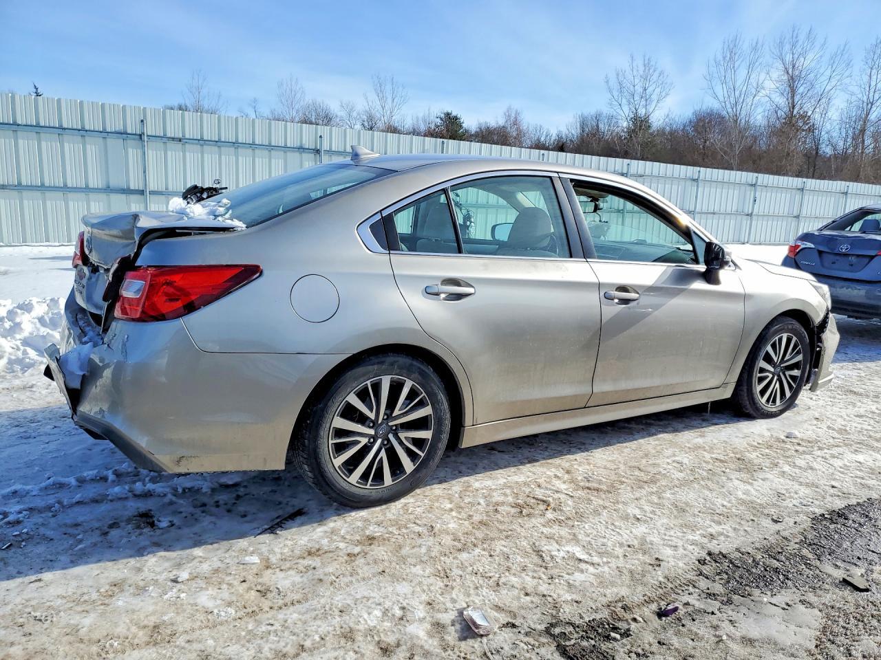 2019 Subaru Legacy 2.5I Premium - Image 3