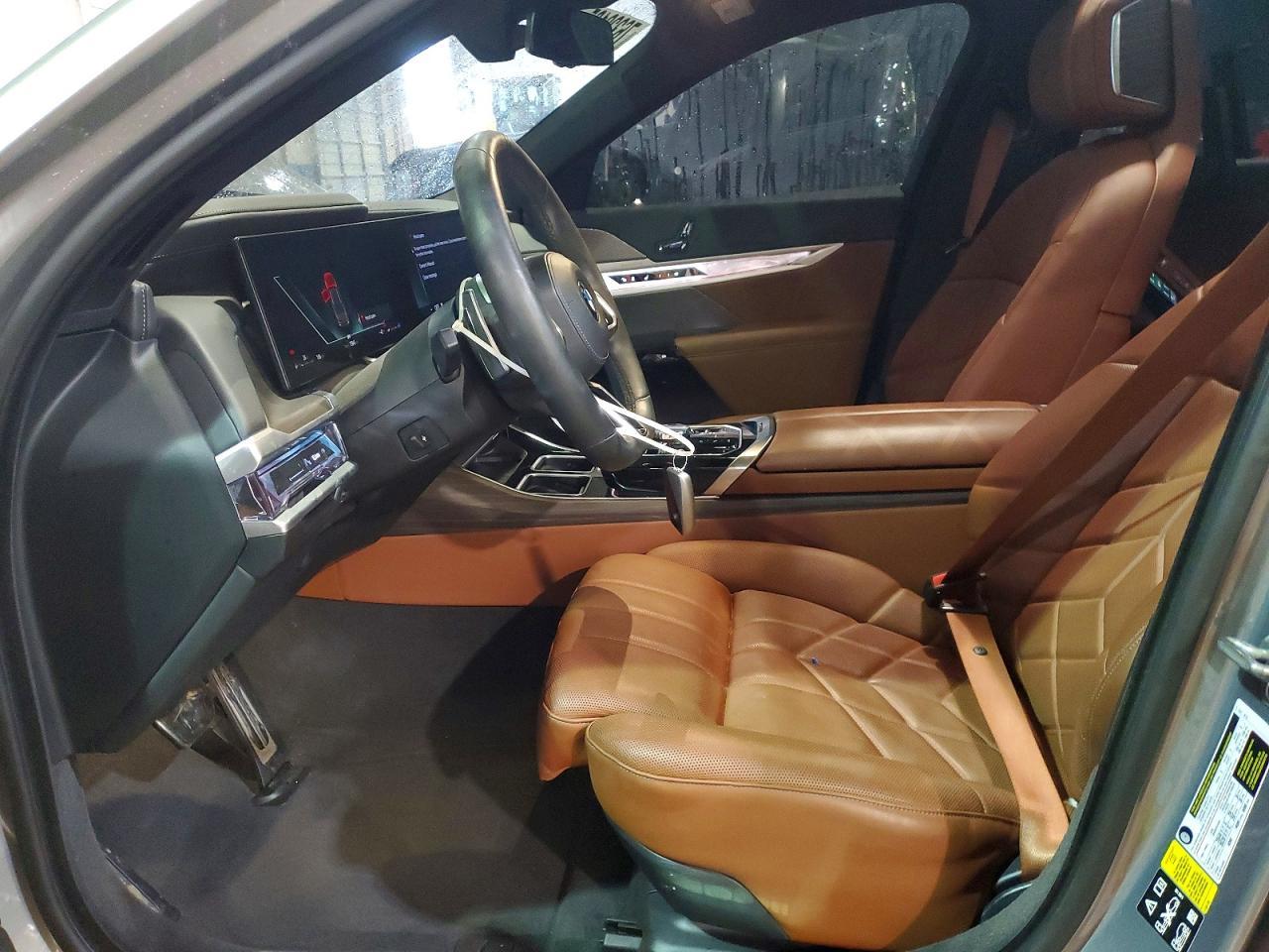 2023 BMW 760 Xi - Image 7