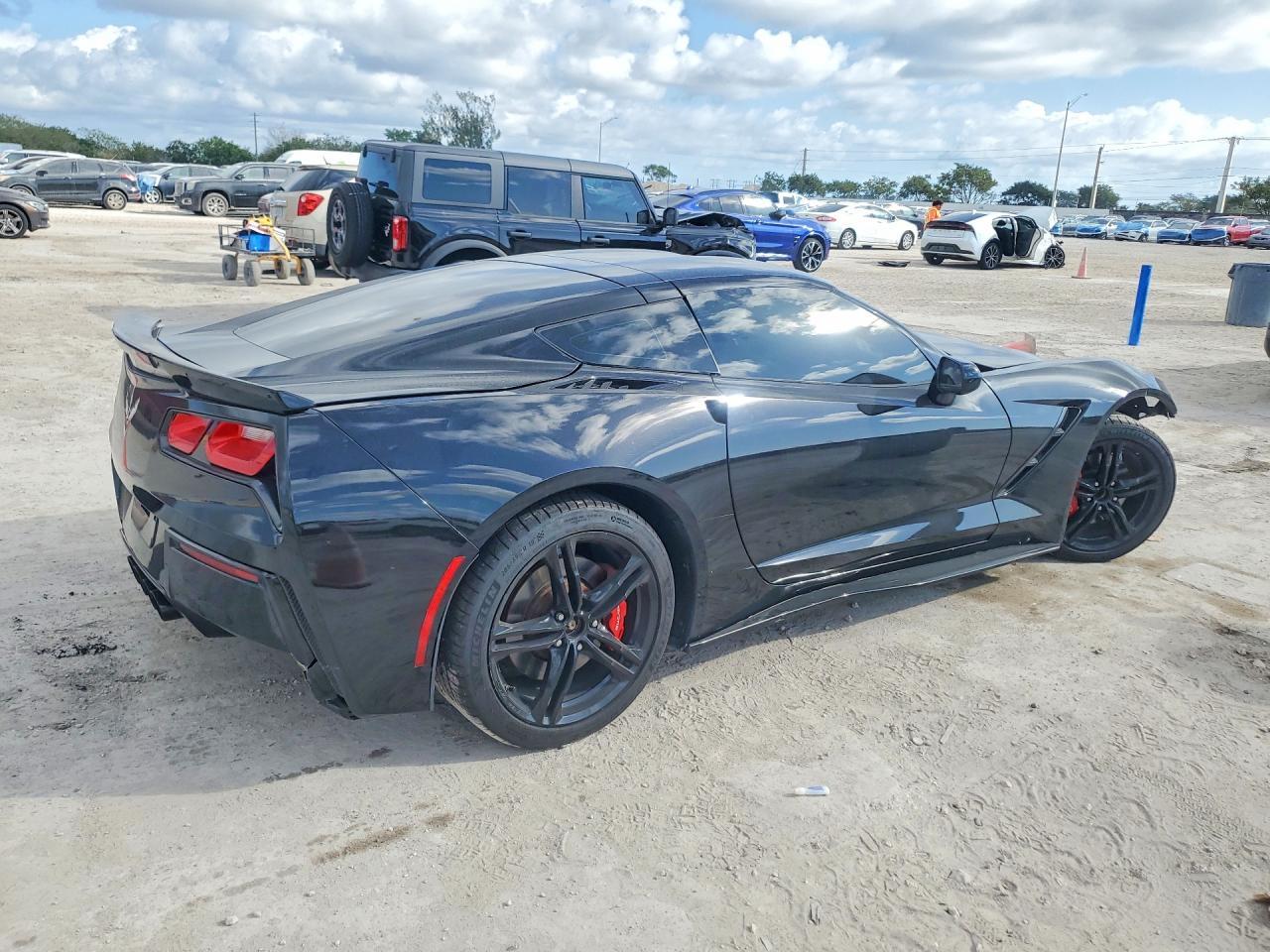 2017 Chevrolet Corvette Stingray 1Lt - Image 3