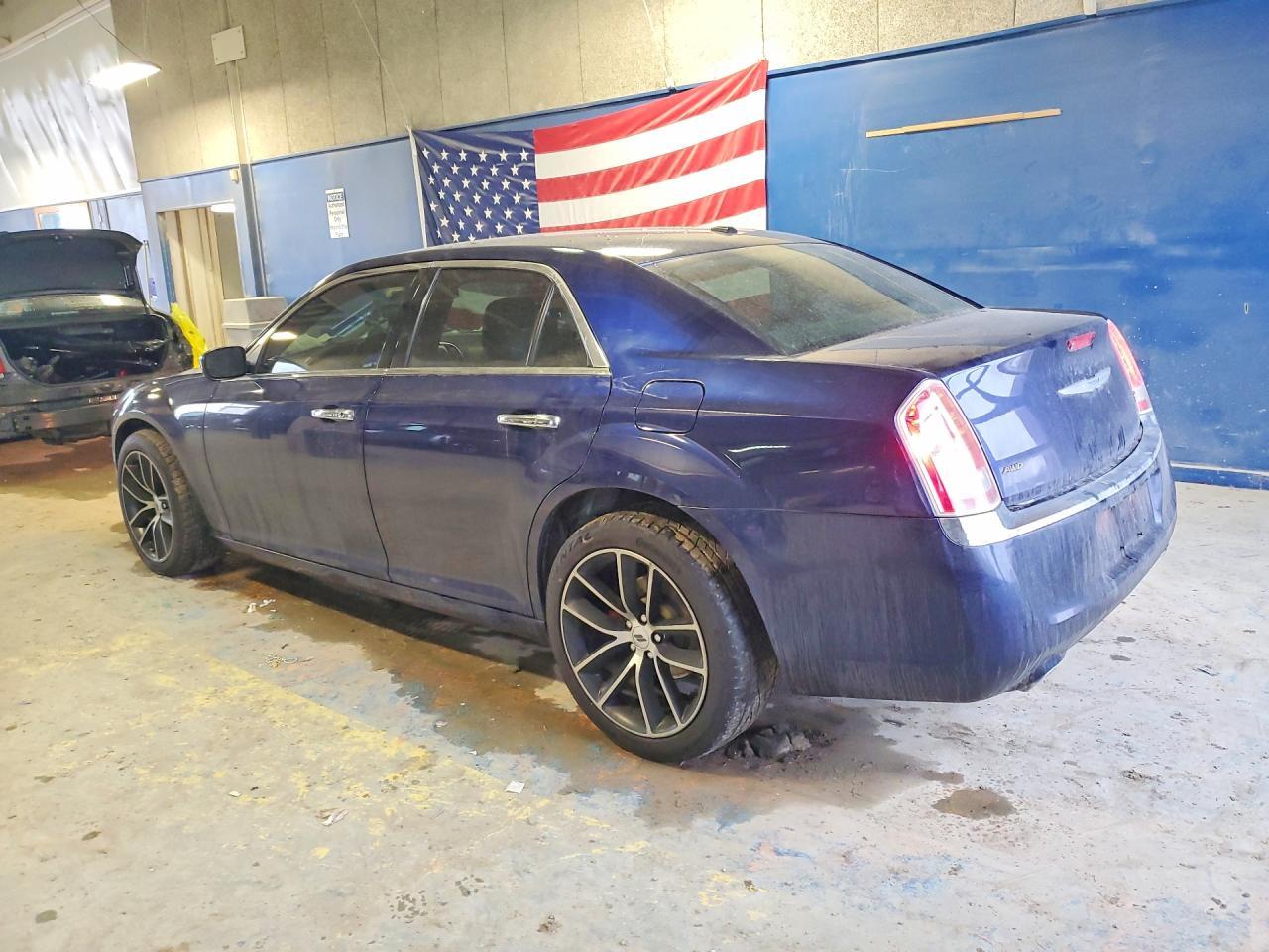 2014 Chrysler 300 - Фото 2