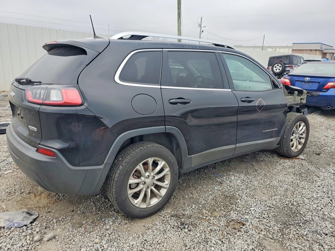 2019 Jeep Cherokee Latitude - Фото 3