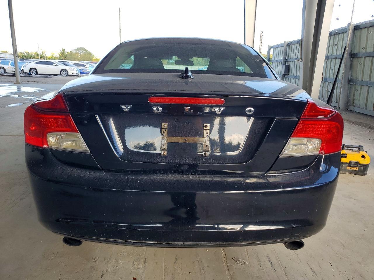 2013 Volvo C70 T5 - Image 6