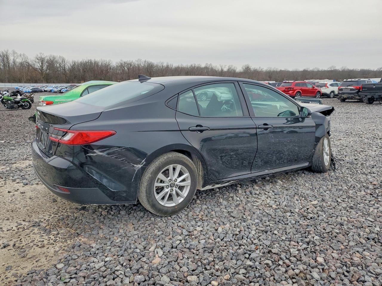 2025 Toyota Camry Le - Фото 3