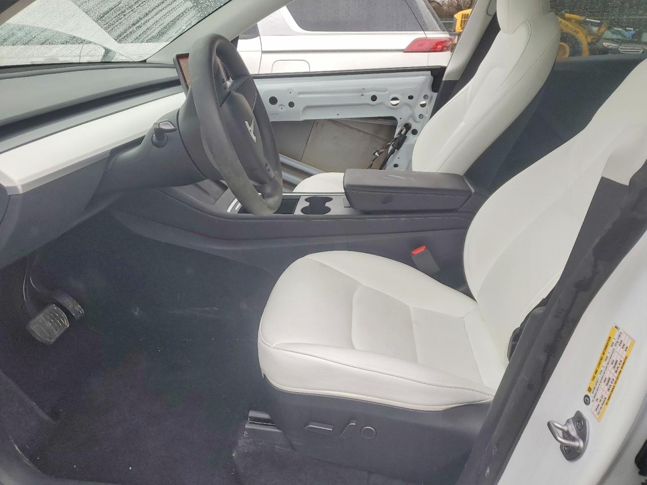 2023 Tesla Model Y - Фото 7