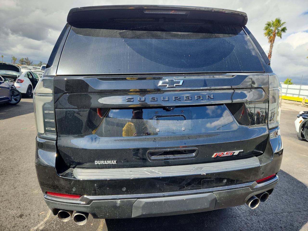 2025 Chevrolet Suburban C1500 Rst - Image 6