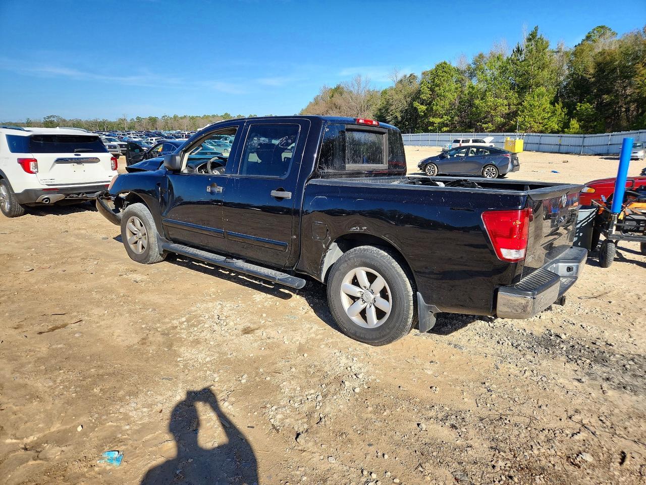 2013 Nissan Titan Sv - Фото 2