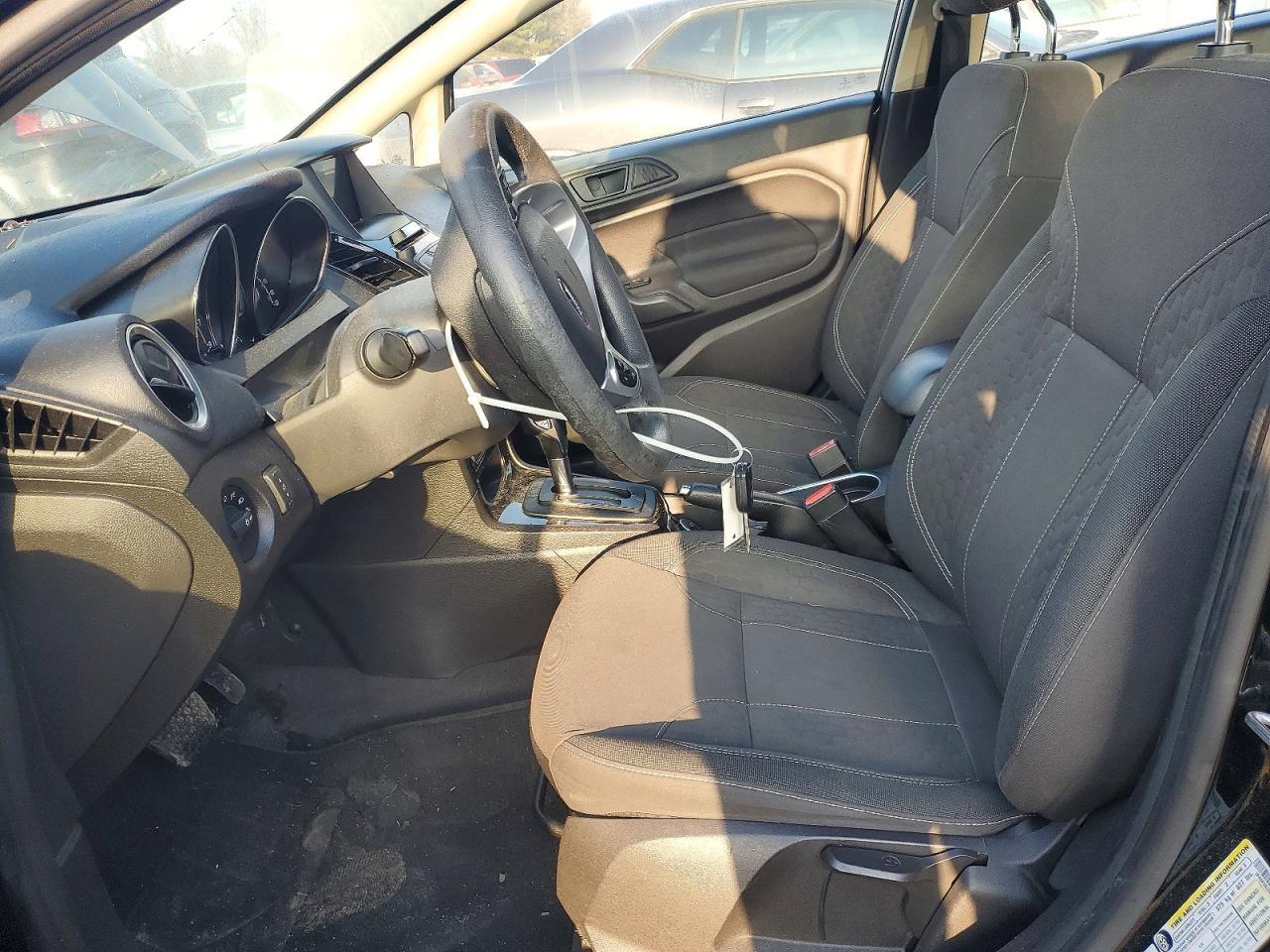 2019 Ford Fiesta Se - Image 7