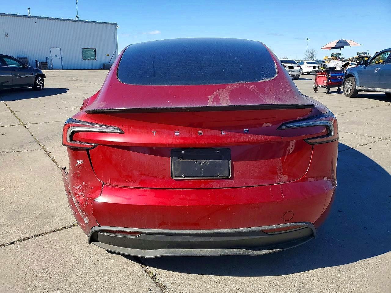 2025 Tesla Model 3 - Image 6