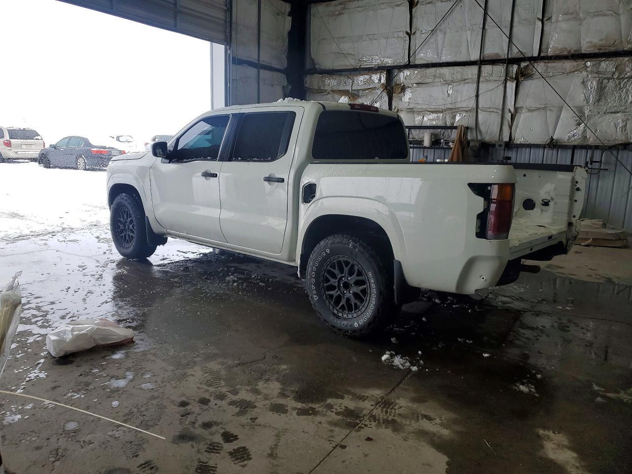 2023 Nissan Frontier S - Image 2