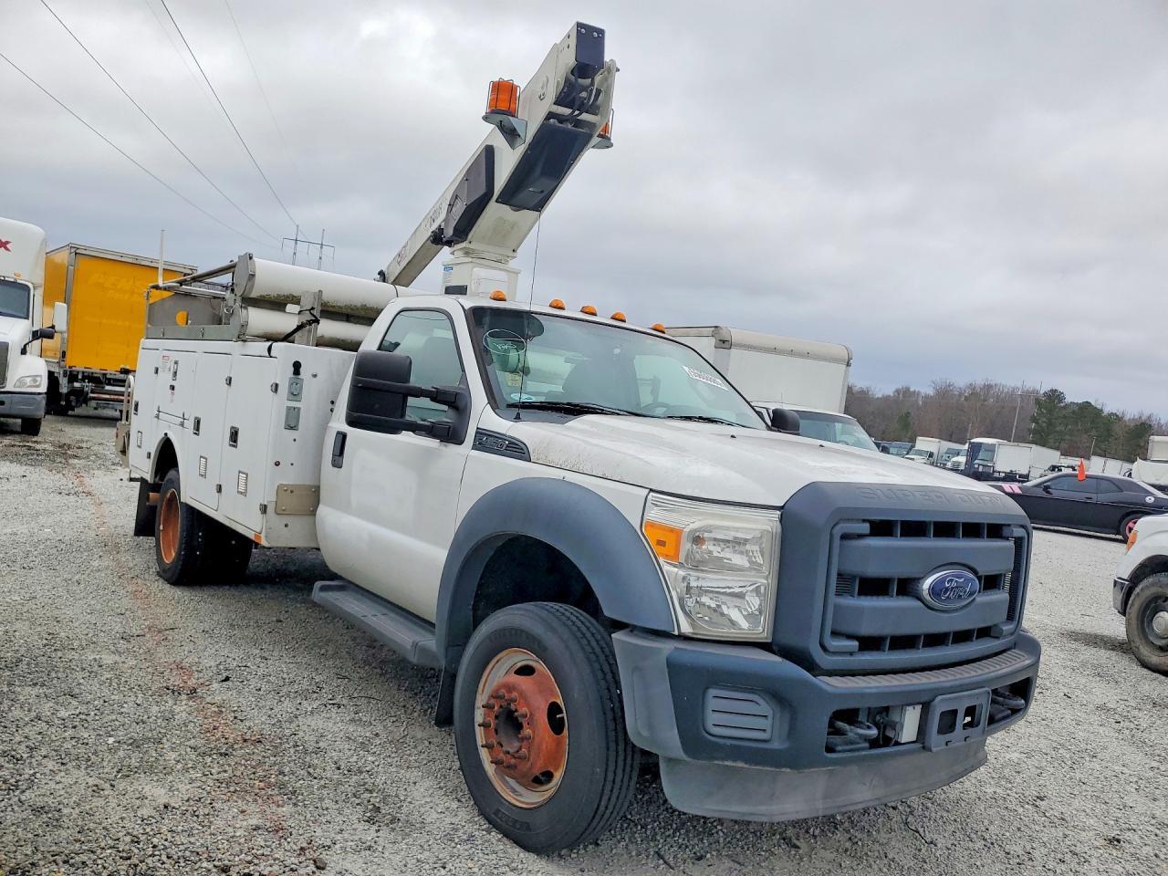 2015 Ford F450 Super Duty - Image 4