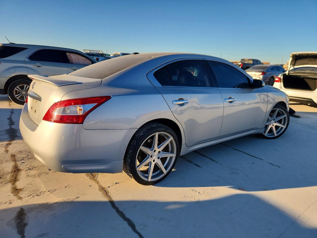 2011 Nissan Maxima S - Фото 3