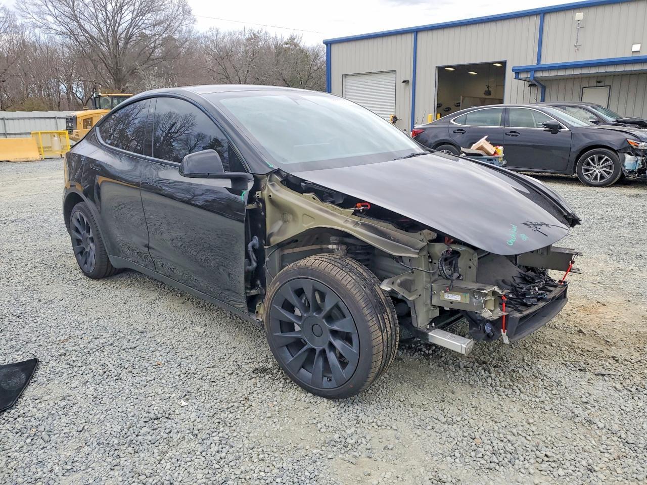 2022 Tesla Model Y - Image 4