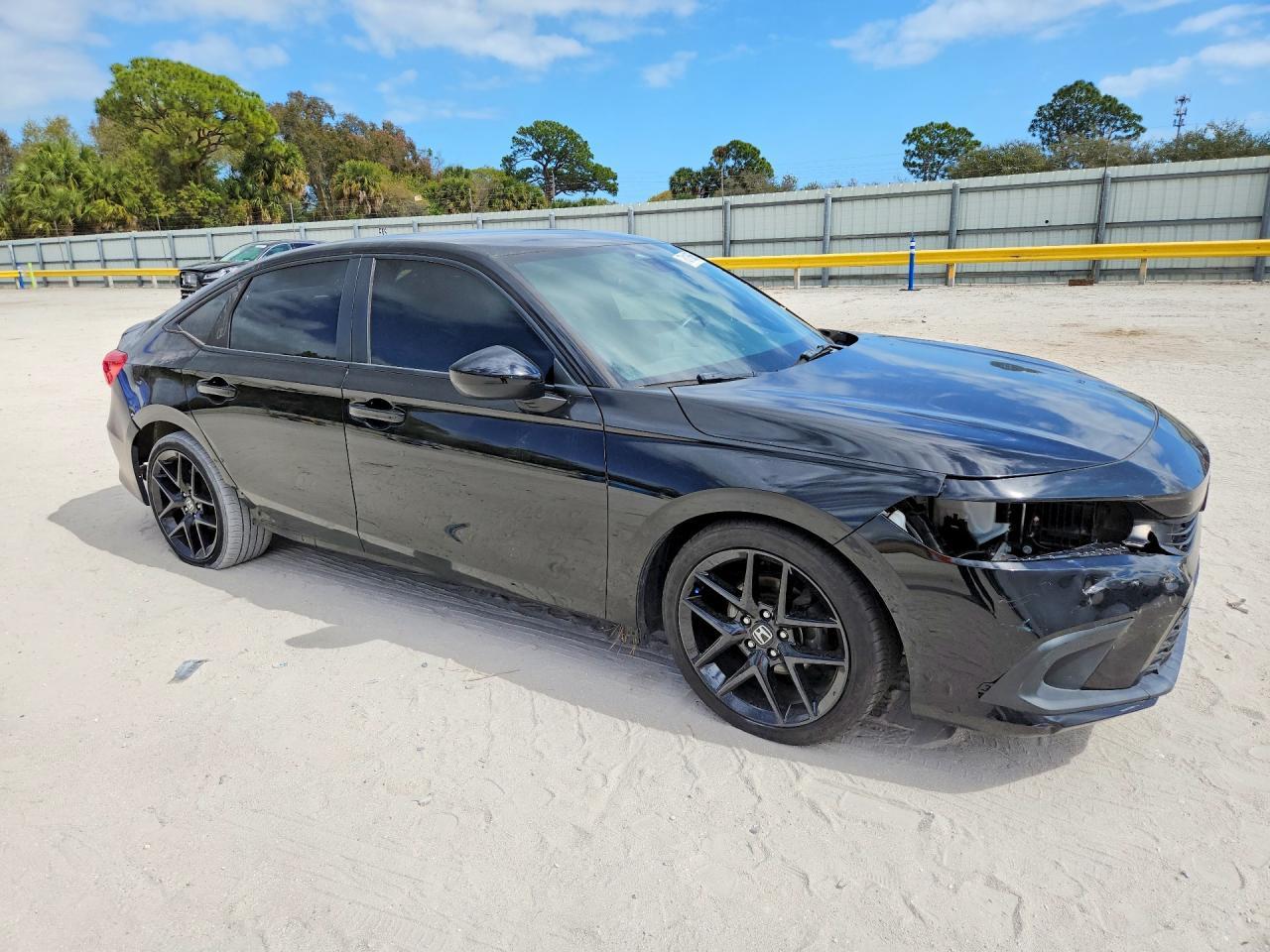 2022 Honda Civic Sport - Image 4