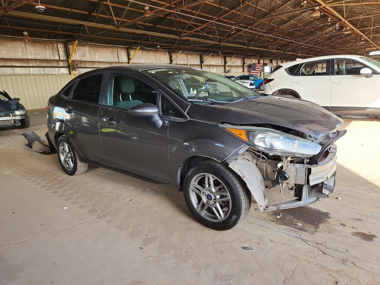 2019 Ford Fiesta Se - Фото 4
