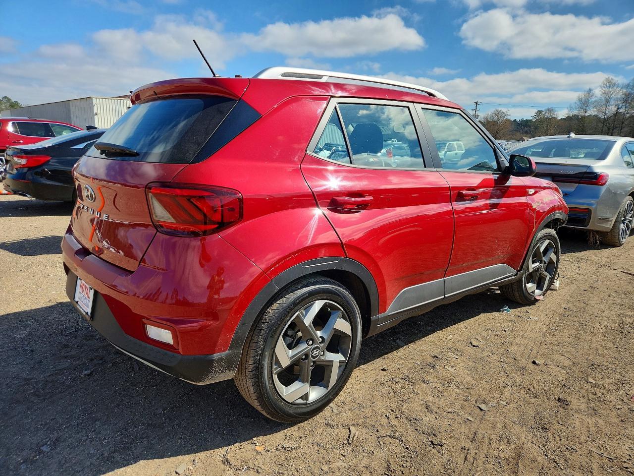 2023 Hyundai Venue Sel - Фото 3