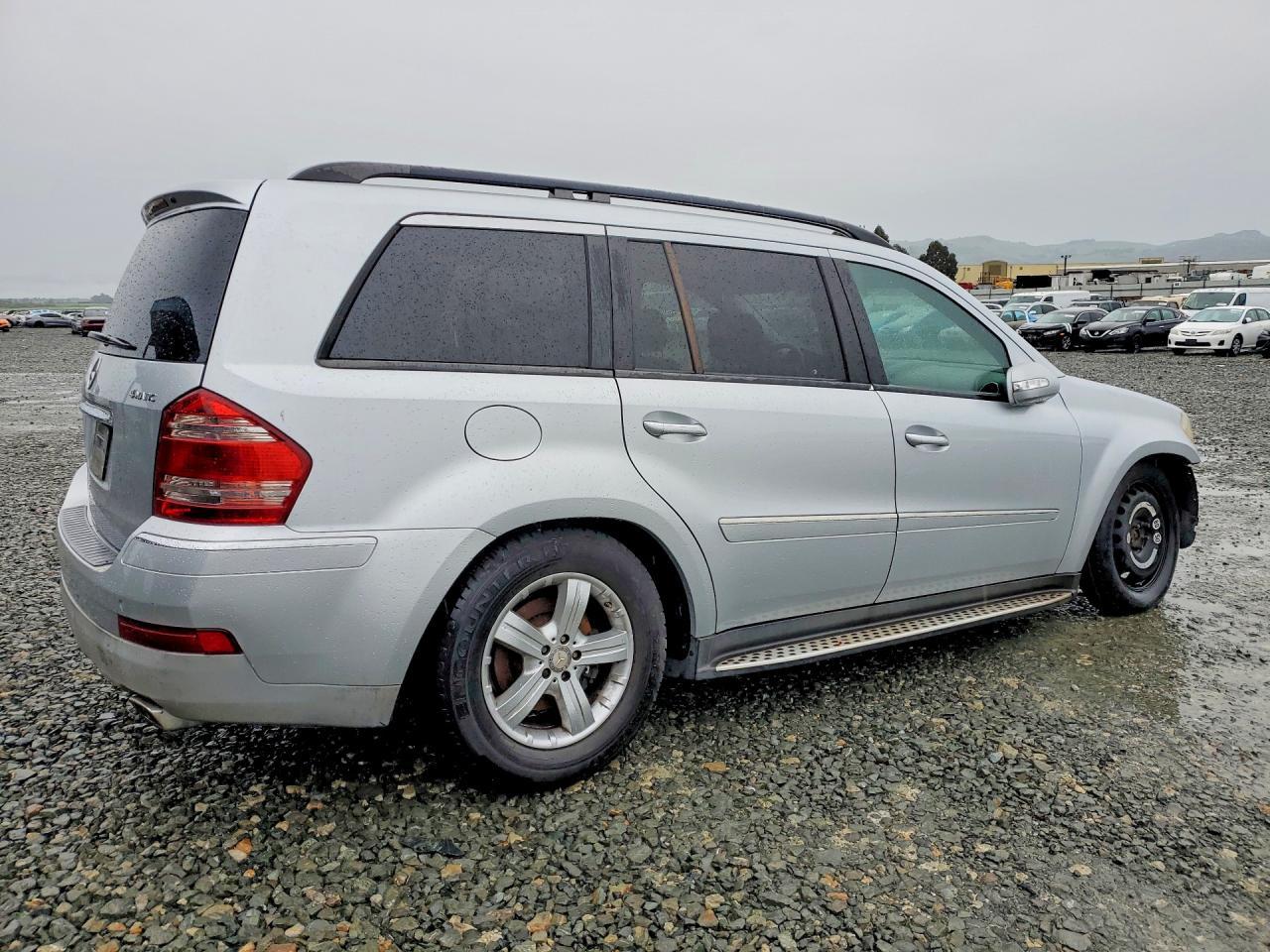 2008 Mercedes-Benz Gl 450 4Matic - Image 3