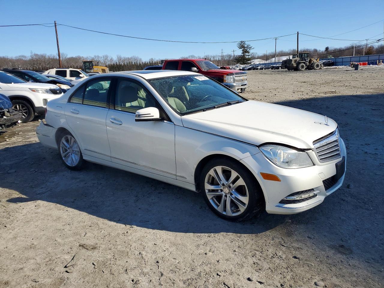 2012 Mercedes-Benz C 300 4Matic - Image 4
