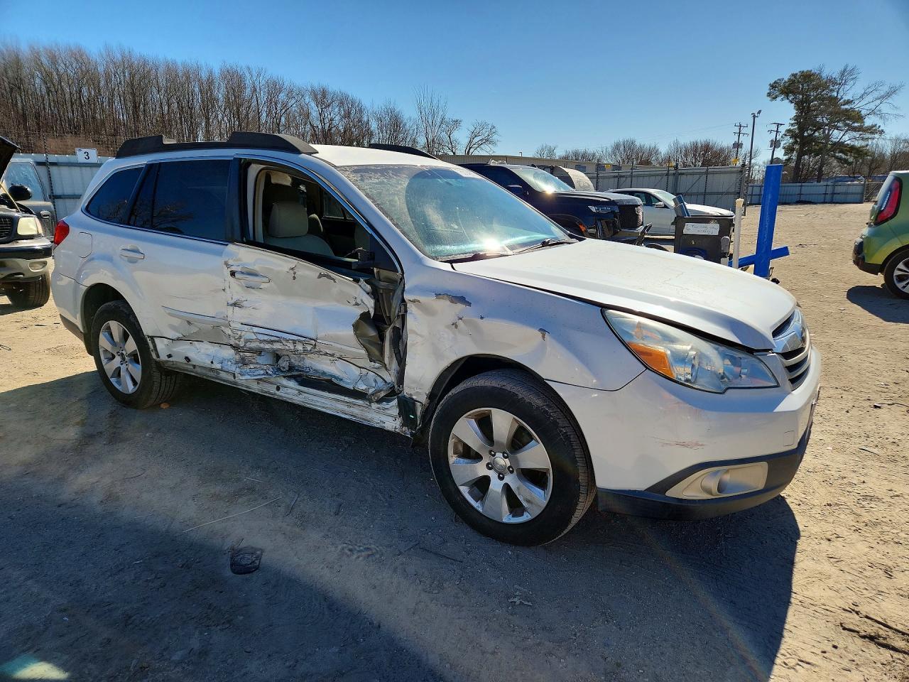 2012 Subaru Outback 2.5I Premium - Image 4