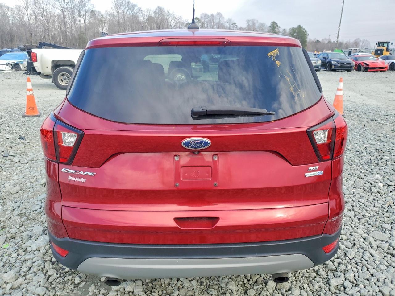 2019 Ford Escape Se - Фото 6